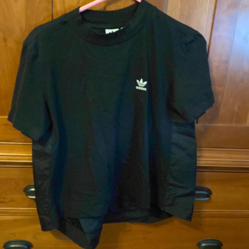 Addidas short sleeve hip hop vintage top with satiny back high low bottom